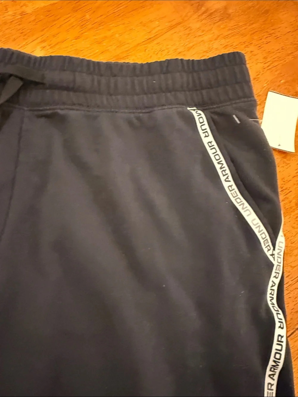 Under Armour Black Men Jogger Pants with Side Logo Tape Large